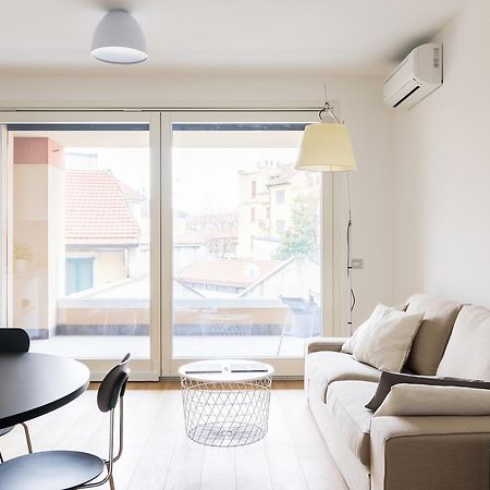 Altido Lovely 1-Bed Flat With Balcony & Free Parking Milán Exteriér fotografie